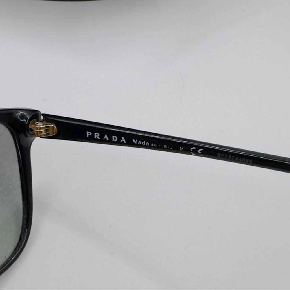 Black prada cat eye sunglasses with gray radiant lenses - Picture 7 of 7